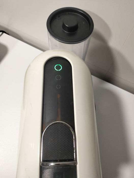 Máquina de café Nespresso.