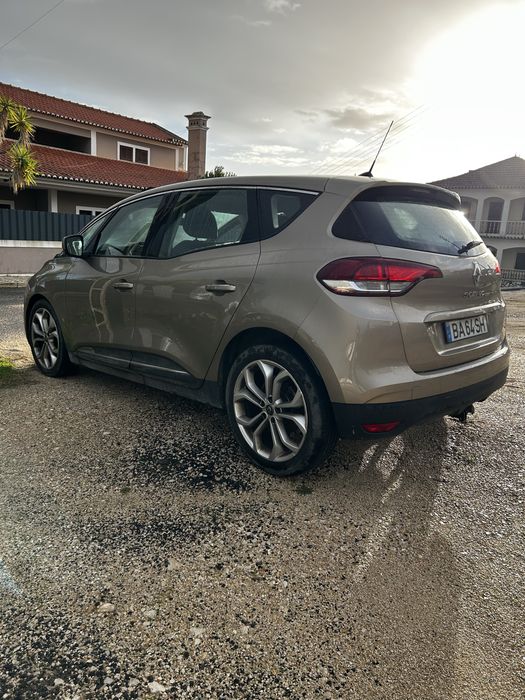 Renault Scénic 1.5 DCI Business Energy 110 cv