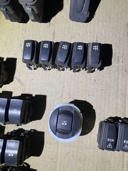 Кнопки Рено лагуна, Меган2