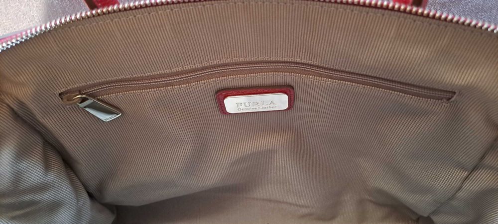 Mala Furla em pele