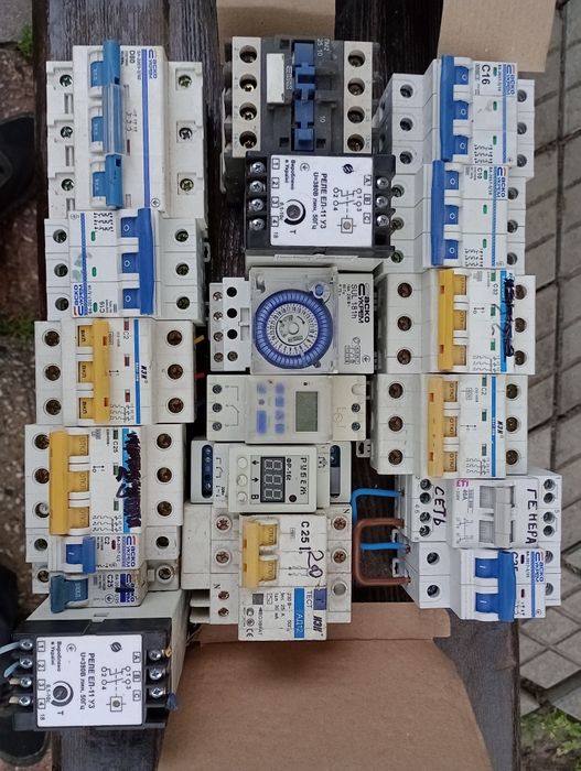 Автомати  (контактори)