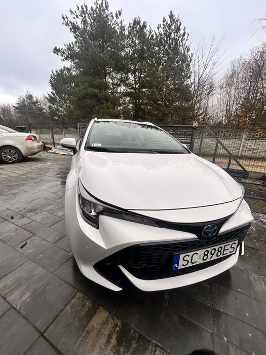 Toyota corolla 1.8 hybryda 2021 rok
