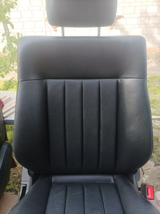 Кожаный салон на Мерседес w212 седан