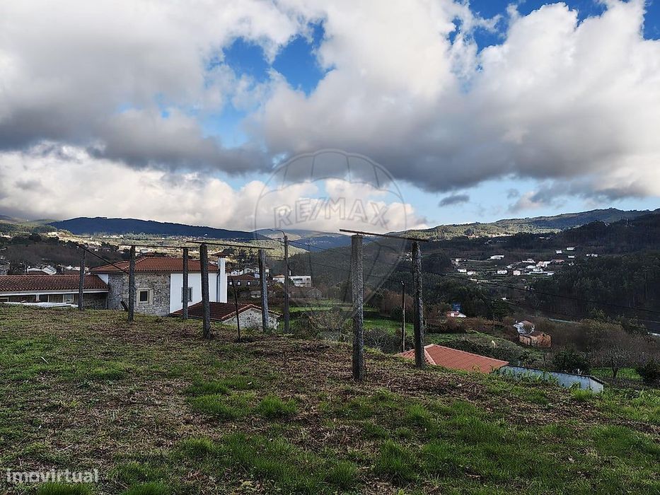 Moradia T4 para venda