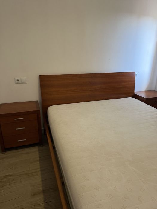 Arrenda se quarto no centro do porto com despesas incluidas