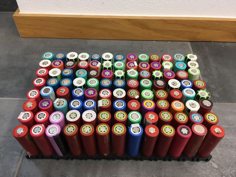 Packs de 100 Células 18650 de Lition «Varias capacidades Disponíveis »