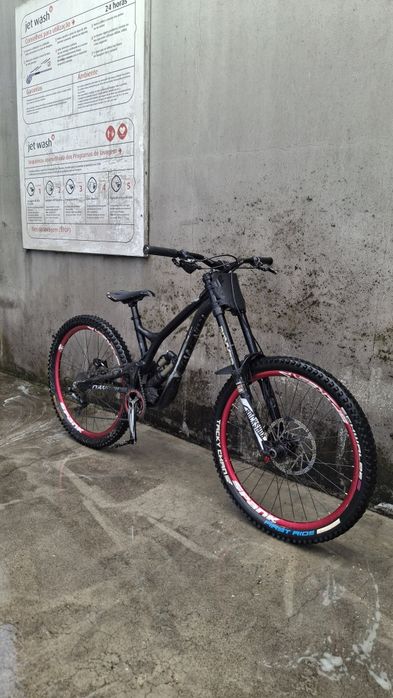 commencal supreme v4.2