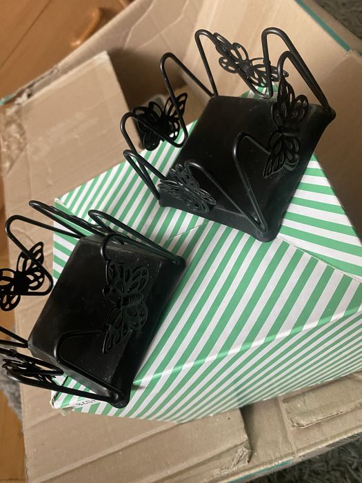 Metalowy stojak na serwetki