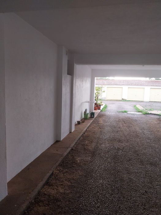 Garagem coberta privada