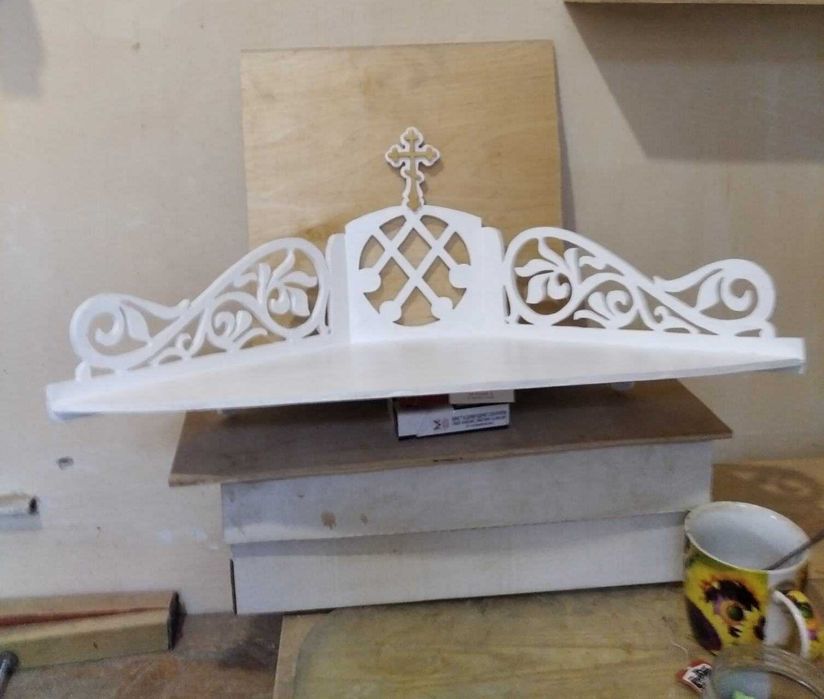 продам уговую полочку