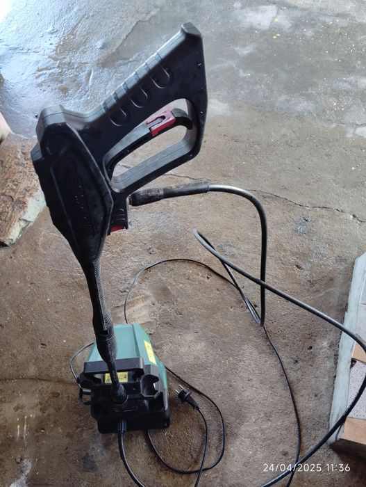 Vendo máquina de limpeza de alta pressão