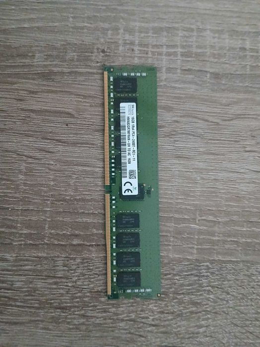 Memória RAM de 16GB DDR4 
Memória RAM  8GB DDR4 2400MHz