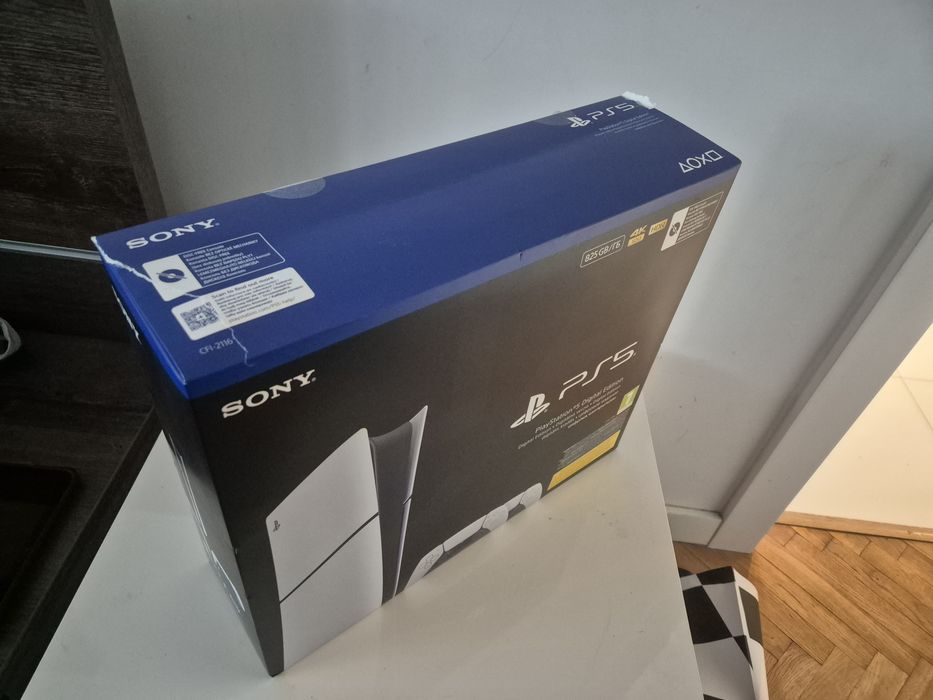 PlayStation 5 digital stan idealny +2 pady.