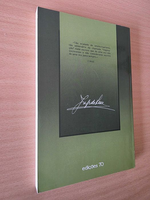 Livro "Poesia I" de Jorge de Sena