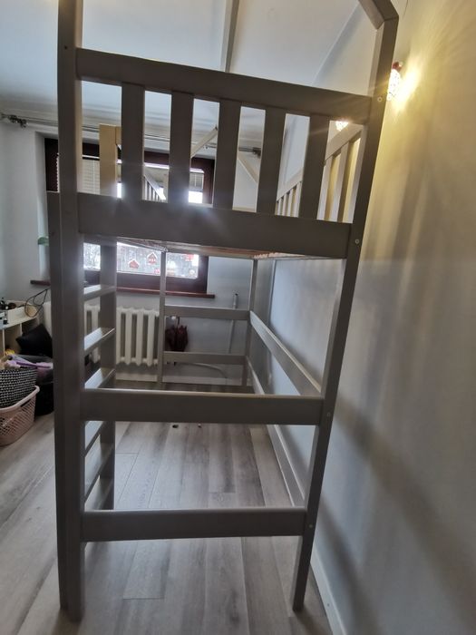 Pojedyncze łóżko piętrowe