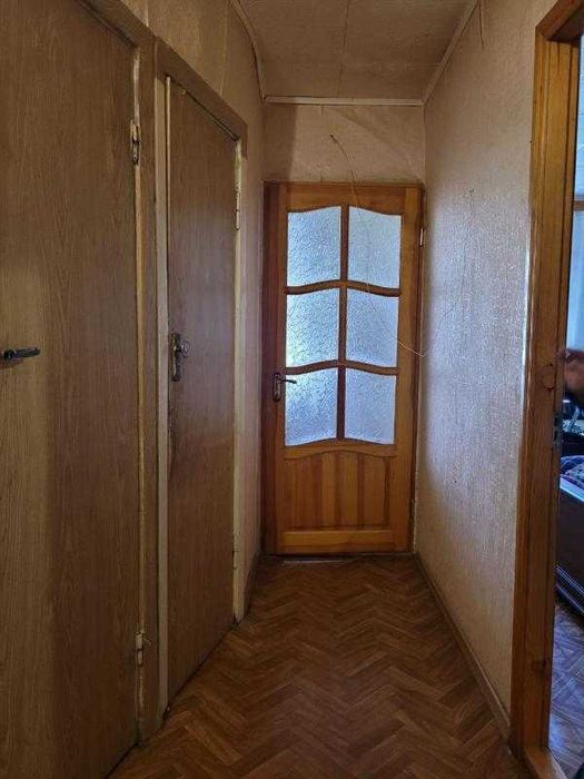 Продам 2-кімнатну квартиру на Ленпоселку - укомплектовану!