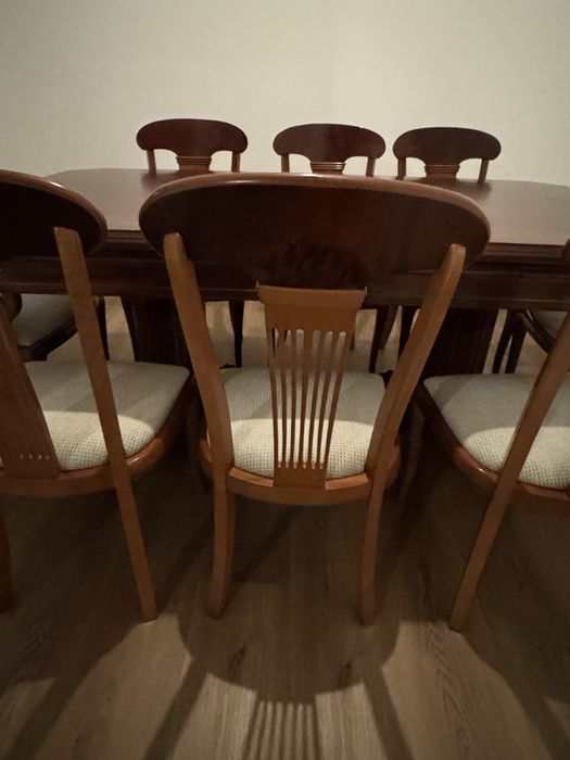 Conjunto completo (mesa + cadeiras + aparador/cristaleira