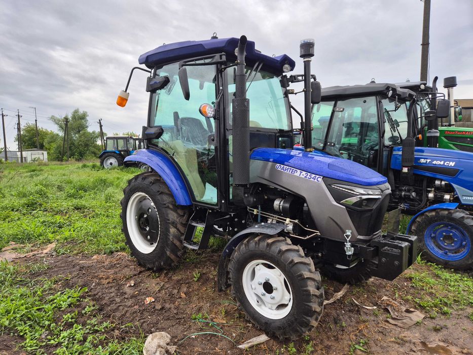 Трактор Файтер 254С с кабиной 2025 года выпуска