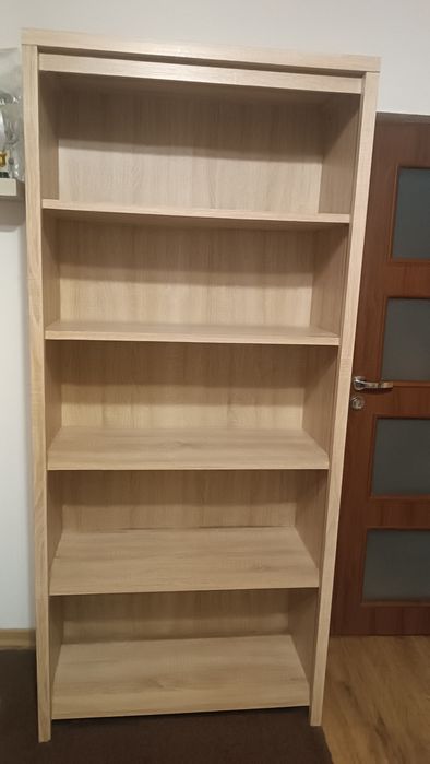Regał  w idealnym stajie
