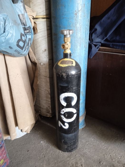 Балон для зварювання, балон углекислотний, кисневий балон.