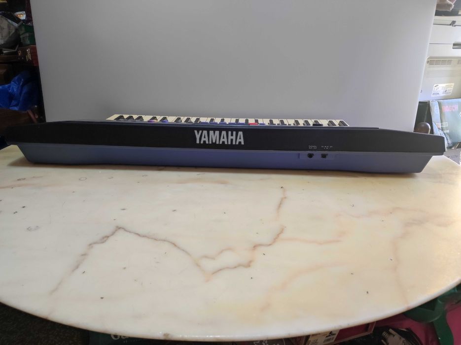 синтезатор Yamaha PSR-78