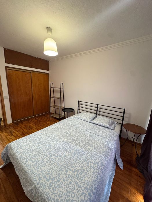 Quarto para arrendamento