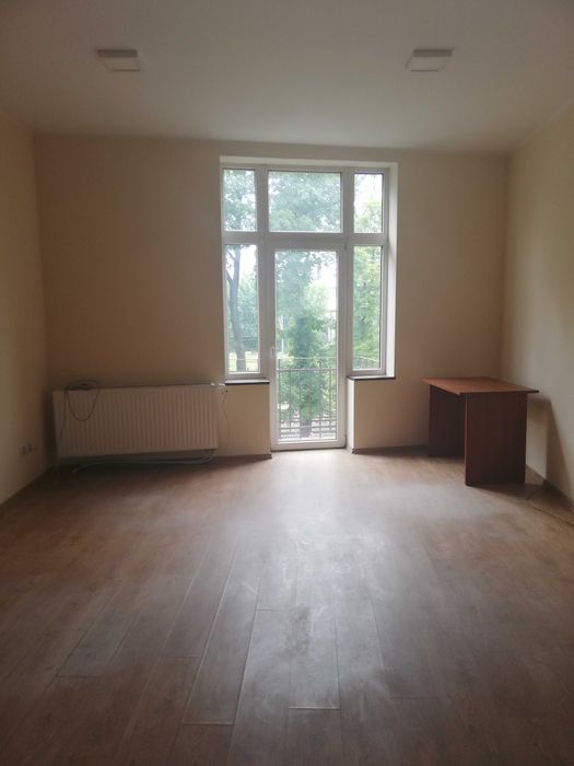 Wynajmę lokal użytkowy - na biuro - w centrum Zawiercia