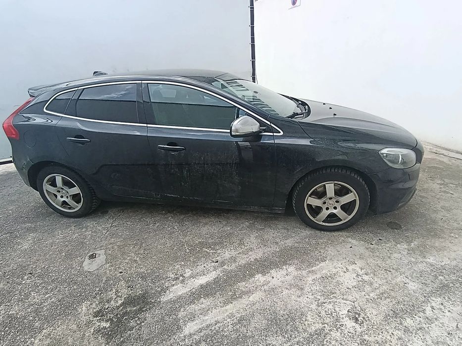 Para peças VOLVO V40 Hatchback