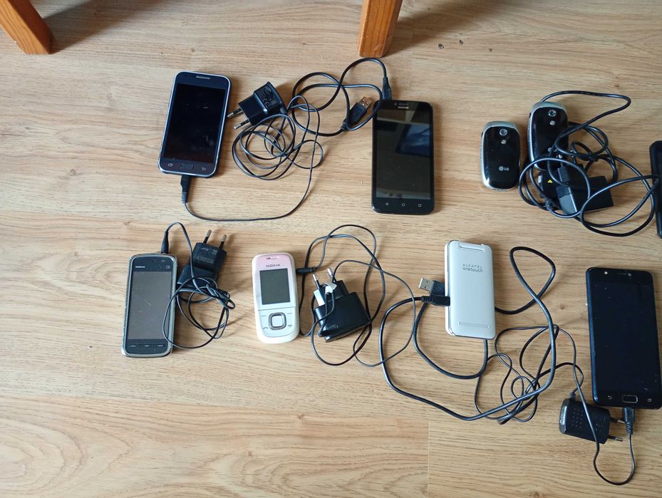 vendo varios telemoveis