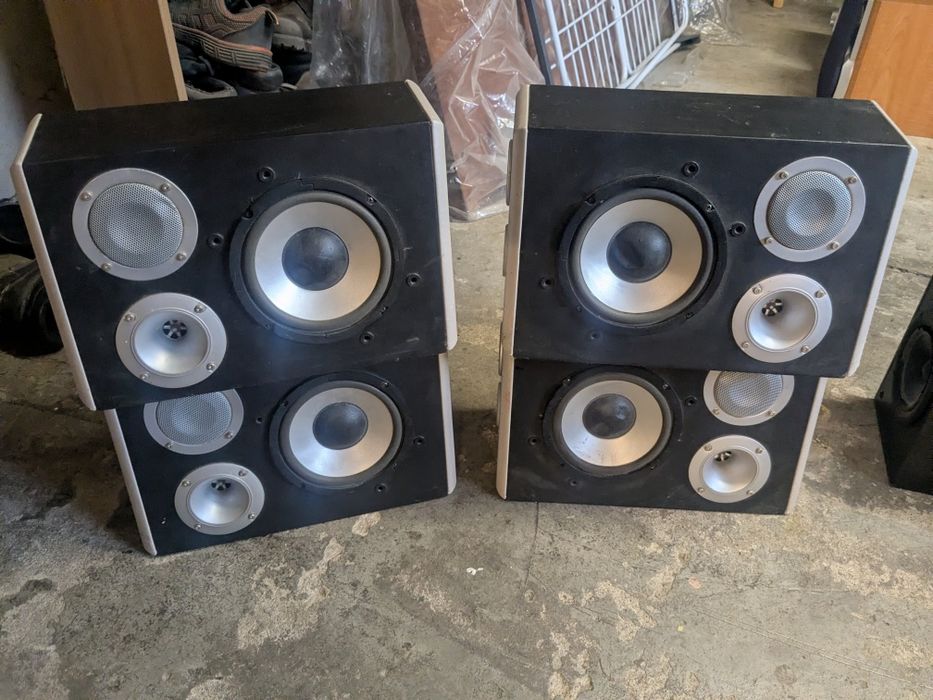 Kolumny głośnikowe 4 sztuki mocne