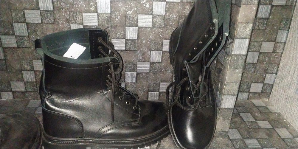 Сапоги берцы 43 размер