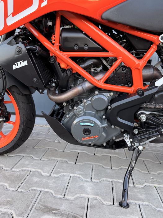 Мотоцикл KTM Duke 390