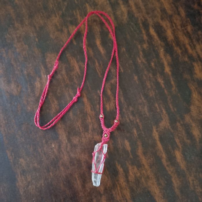 Colares em macramé com Cristal