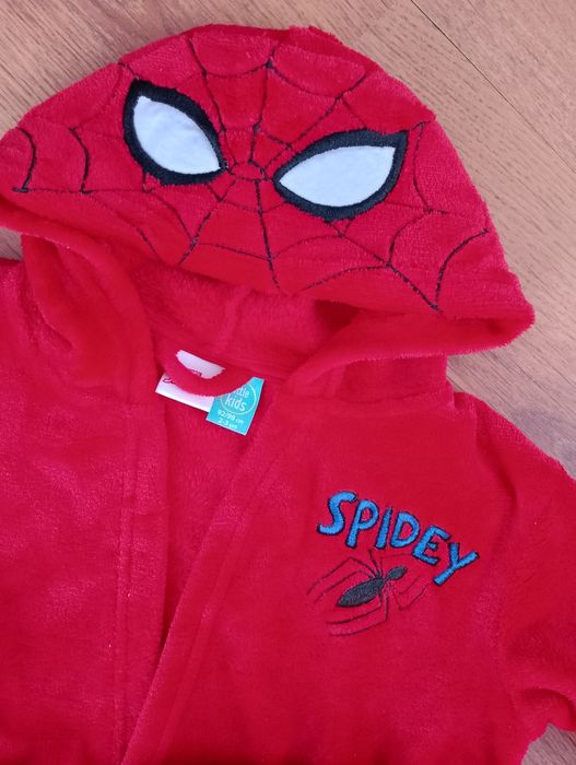 czerwony szlafrok Spiderman dla chłopców z kapturem 92/98