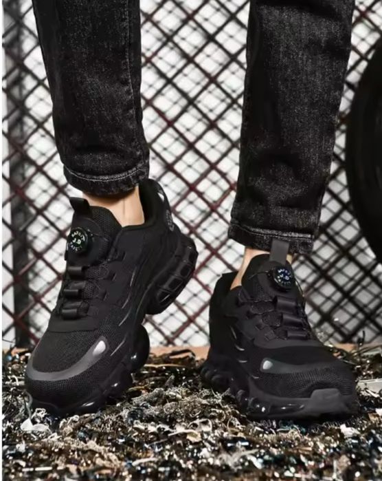 Робоче взуття .Чоловічі кросівки з посиленим захистом носка  спорт