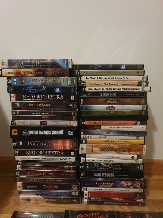 gry na PC komputer konsolę