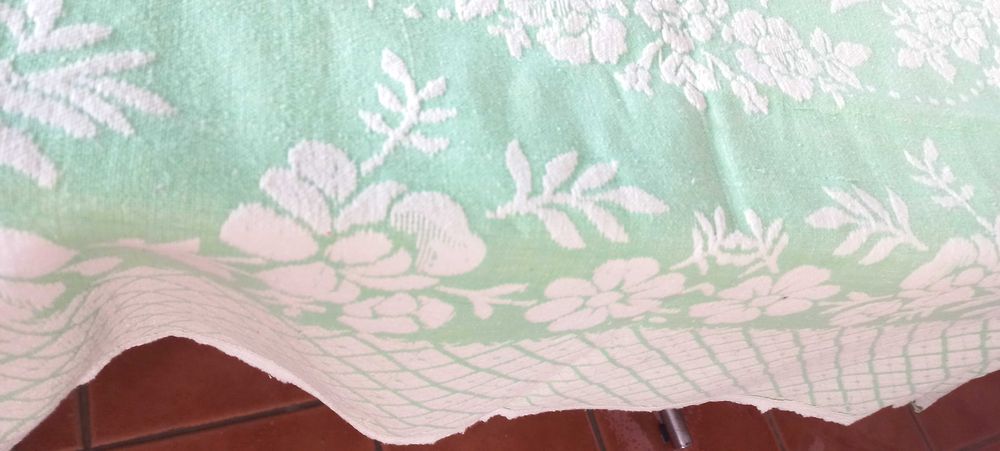 Colcha antiga cama de  solteiro