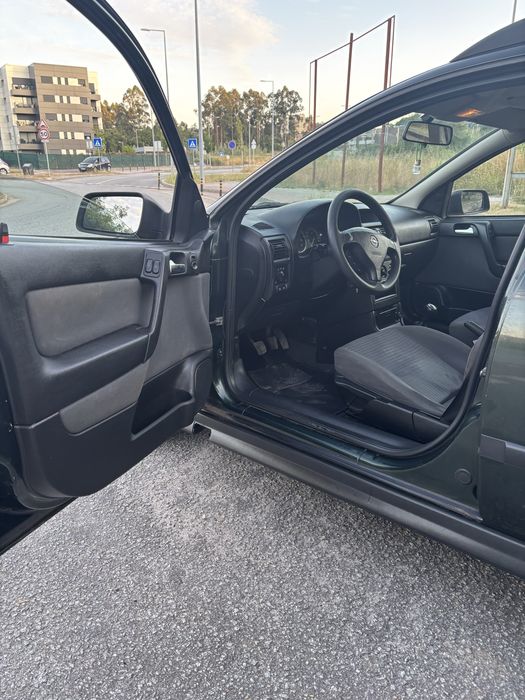 Opel astra 1.4i Eco