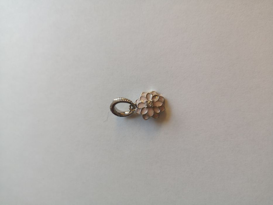 Charms zawieszka wiosna różowy kwiat
