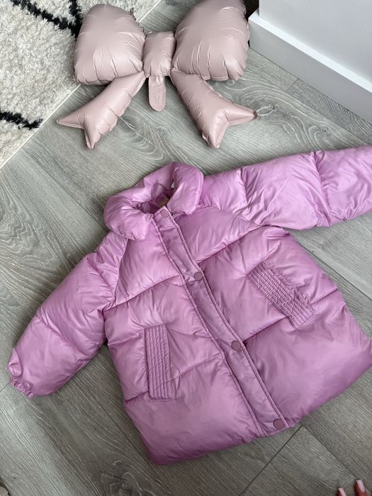 Курточка Zara.