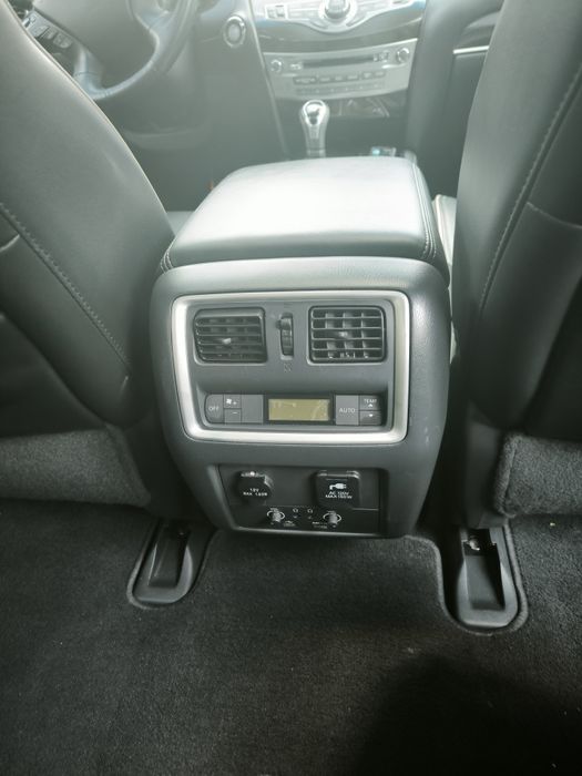 Продам Infinity QX 60