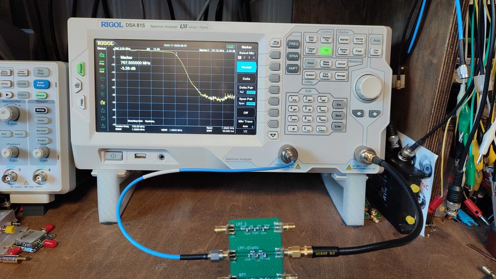 Analizator widma Rigol DSA 815 TG 1.5 GHz