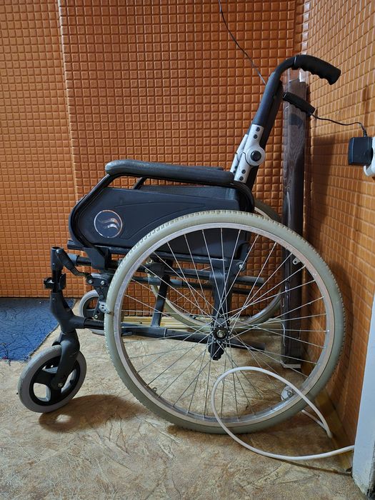 Інвалідне крісло. Безкоштовно