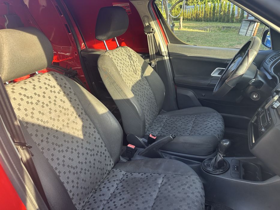 Skoda Praktik 2013 VIN TMB1HB5J6EB600009 фото оголошення 6 з 15