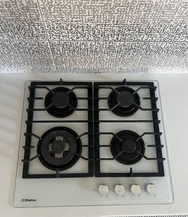 Вбудована газова поверхня Hansa