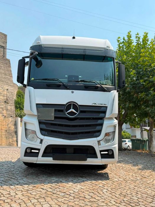 Mercedes Benz Actros 1851