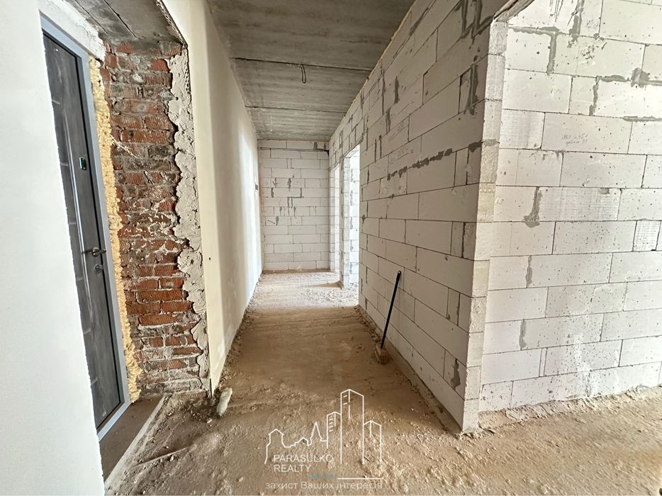 Продам 2-кімнатну квартиру в новому, вже обжитому будинку!