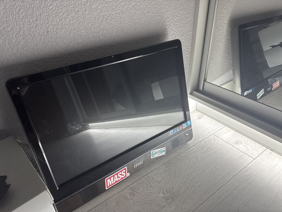 Komputer MSI.