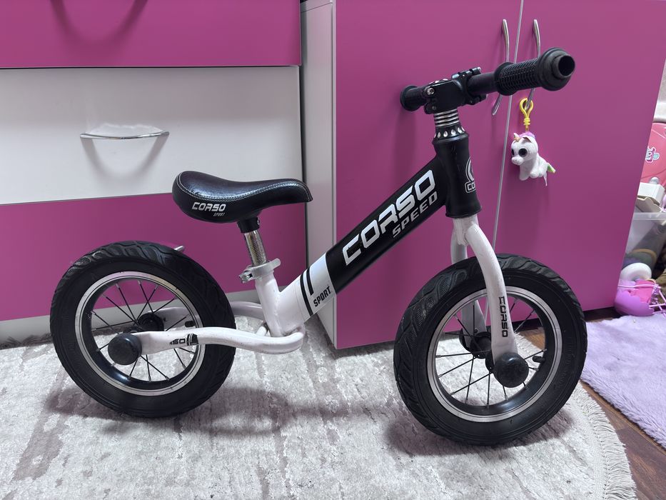 Беговел дитячий