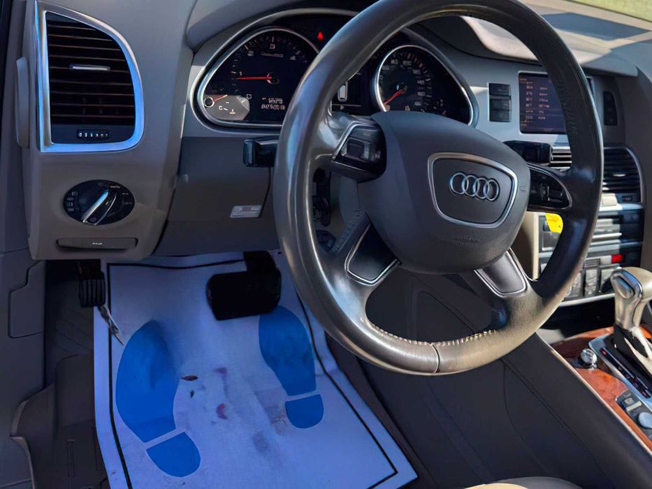 Audi Q7 quattro Premium Plus      2015